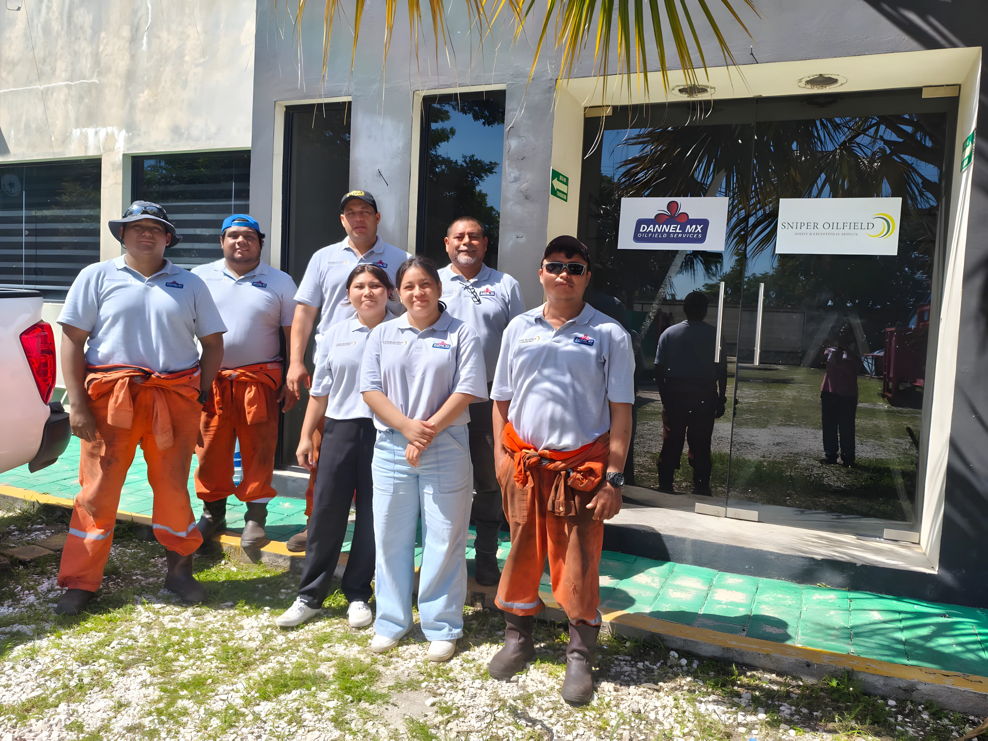 Personal operativo de Dannel MX y Sniper Oilfield